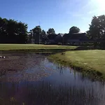 Tollundgaard Golf Park & アパート *