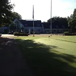 Tollundgaard Golf Park & アパート
