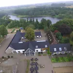 Tollundgaard Golf Park & *