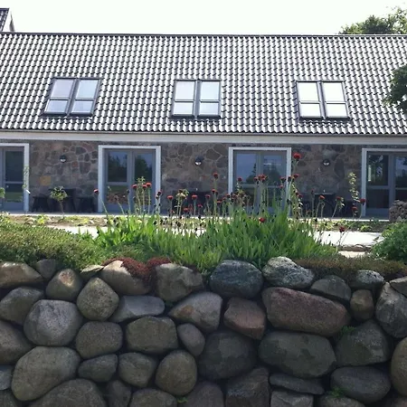 Tollundgaard Golf Park & *