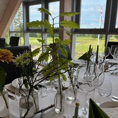 托朗格加德高尔夫公园&公寓式酒店 Funder Kirkeby