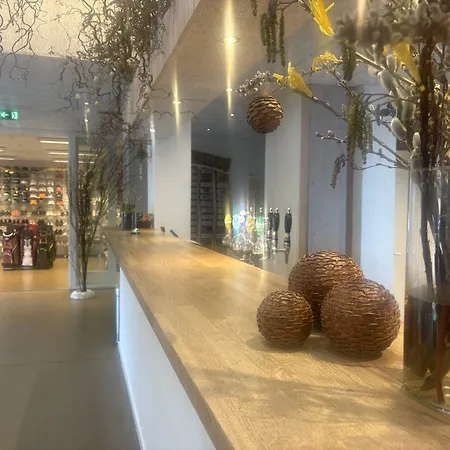 Tollundgaard Golf Park & *