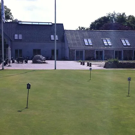 Tollundgaard Golf Park & * Funder Kirkeby