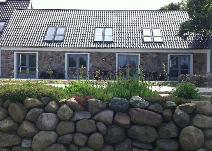 Tollundgaard Golf Park & *