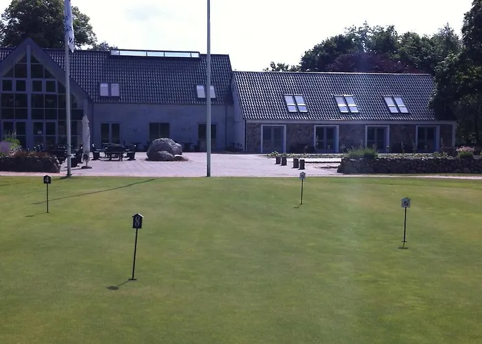 Tollundgaard Golf Park & * Funder Kirkeby